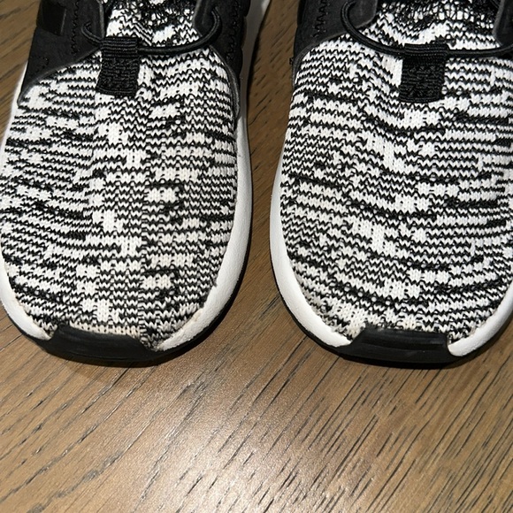 Adidas - Picture 4 of 7
